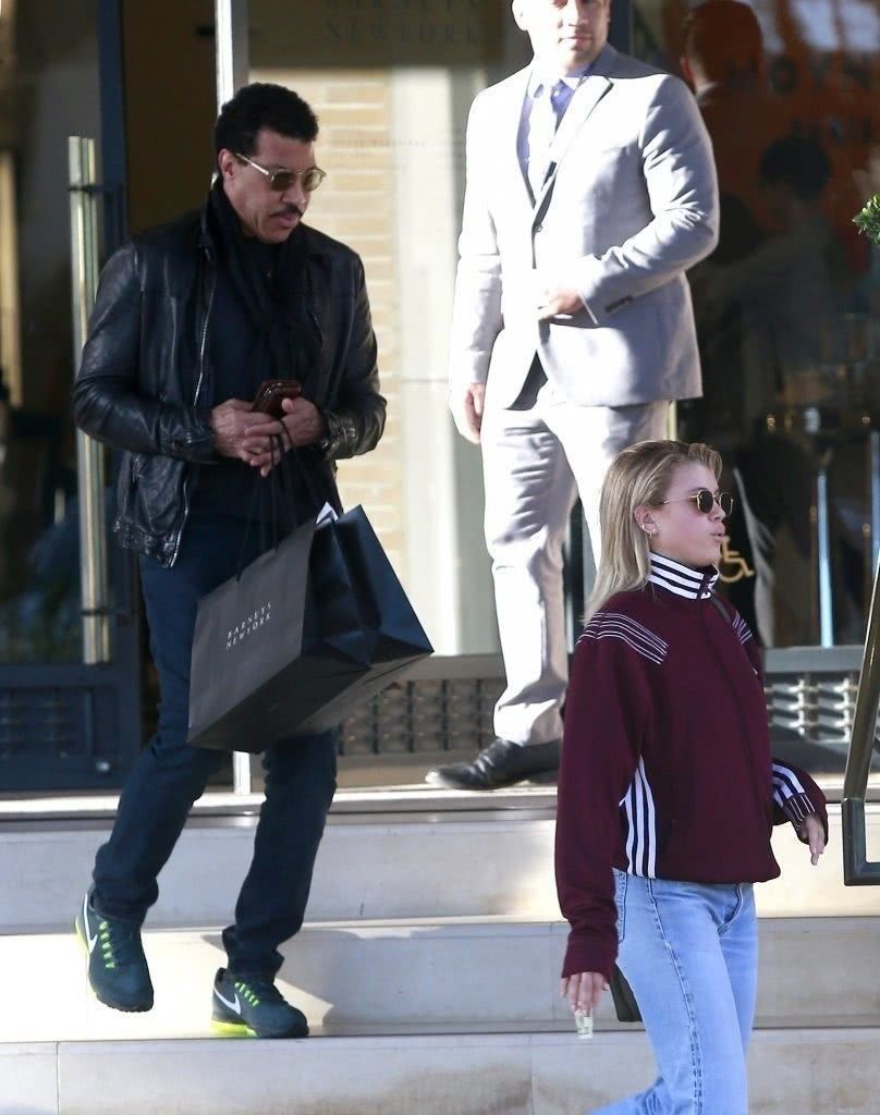 莱昂纳尔·里奇个人资料写真作品