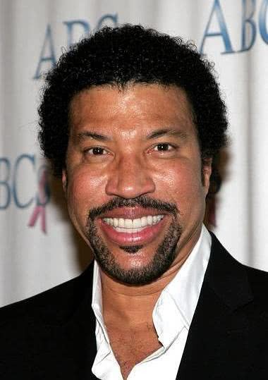 莱昂纳尔·里奇个人资料写真作品