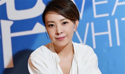 ​她曾是央视主持，和孙红雷演《征服》红遍全国，今48岁成人生赢家