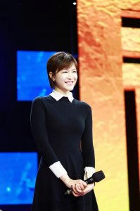 ​李艾主持的节目(李艾主持的节目赤脚)