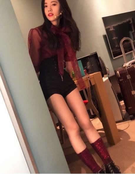 鞠婧祎真实身高是多少?