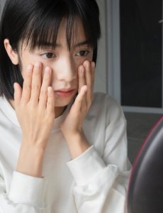 ​30岁用珀莱雅哪个系列（4款合适30岁女人的护肤品）