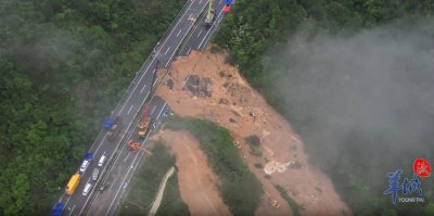 ​“只想第一时间救人！”塌方灾害现场，“85后”司机救下6人