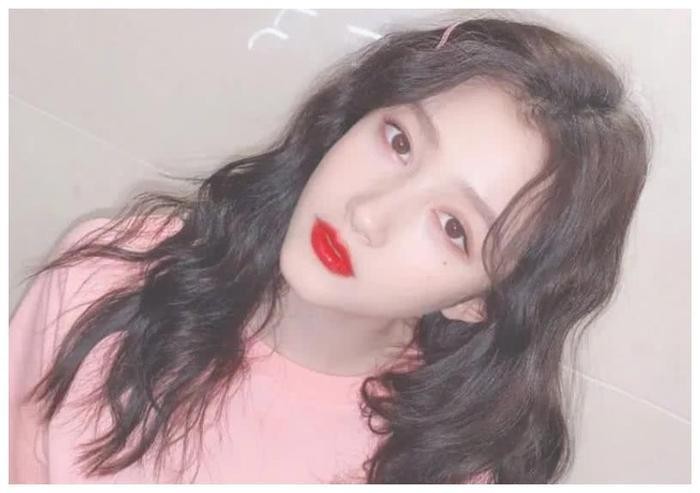 张嘉译的四个女儿,其中三个都已混成一线,唯独她消失在娱乐圈!