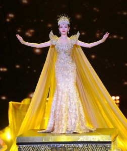 ​用数据告诉你，唐嫣凭什么获选2016年金鹰女神？