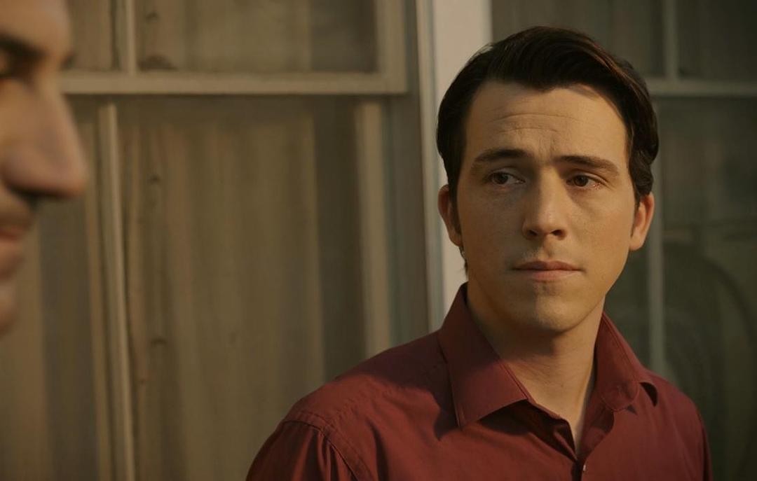 尼古拉斯·唐斯个人资料写真作品