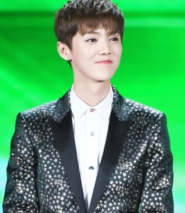 ​鹿晗参加过几次央视春晚