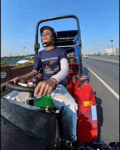 ​网暴何时休？！驾拖拉机进藏网红因不堪网暴自杀