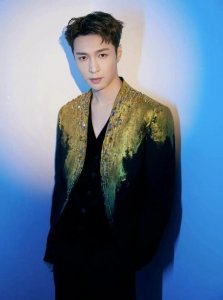 ​徐峰立喊话张艺兴工作室：当初道歉不是我情愿的