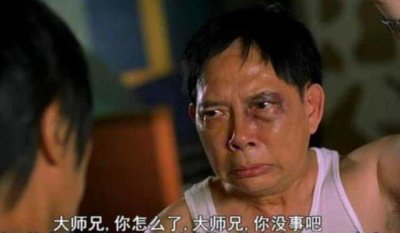 ​因 8 个酒瓶分道扬镳，黄一飞和周星驰的恩怨有多深