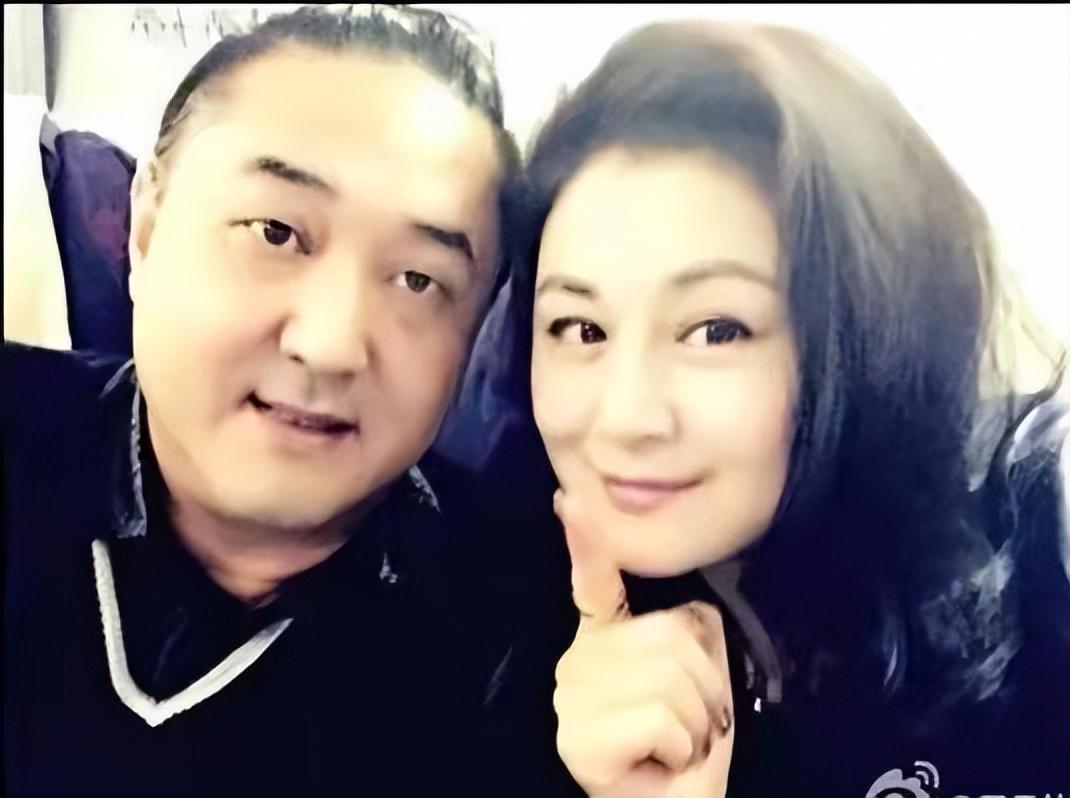 谢大脚个人资料简介（为赵本山“毁美貌”，为弟弟不生育，“谢大脚”于月仙生前有多苦）