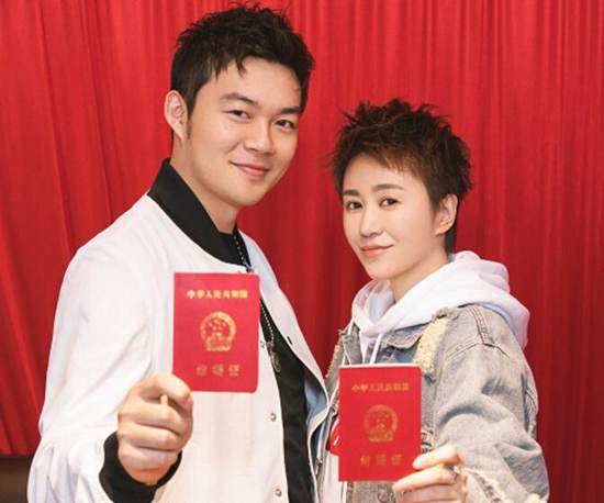 马丽老公许文赫个人资料背景起底 相差11岁的姐弟恋修成正果领证结婚