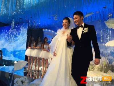 ​汪志远王冠结婚照片，王冠老公汪志远个人资料介绍