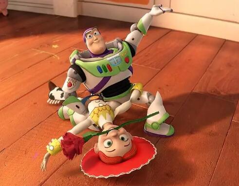 巴斯光年和谁是情侣