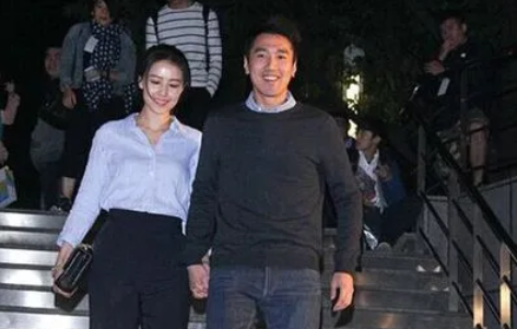 于小伟和高圆圆谈了多久(于小伟高圆圆为何会分手)(2)_