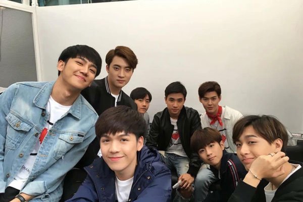 林乐杰个人介绍 和男性伙伴暧昧是男同吗