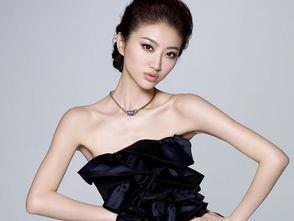 景甜路征怎么认识的 景甜和后面大佬的故事