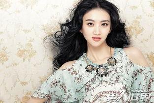 景甜路征怎么认识的 景甜和后面大佬的故事