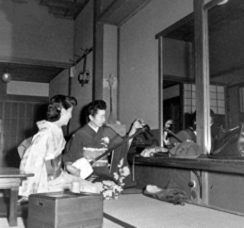 日本军妓:区别于慰安妇,生活在“天堂里”的高级艺妓