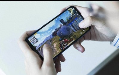 ​三款游戏玩家认可的手机，运行流畅液冷散热，买了不后悔