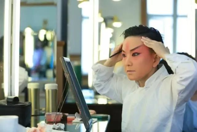 王佩瑜：当今“第一女老生”，被人批评假借传承京剧之名到处捞金