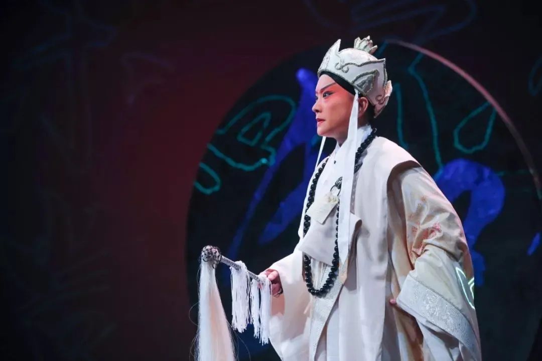 王佩瑜：当今“第一女老生”，被人批评假借传承京剧之名到处捞金