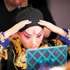 王佩瑜：当今“第一女老生”，被人批评假借传承京剧之名到处捞金