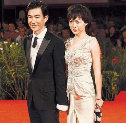 任贤齐老婆照片，任贤齐结婚了没有?,本文共（3591字）