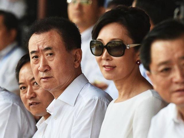 王健林现在的妻子(王健林背后的女人)(4)