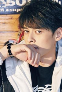 ​郭品超身高，郭品超腿长