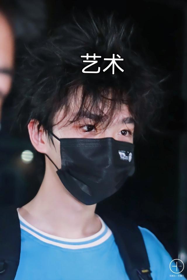 杨天真反对任何艺人公开恋情(杨天真否认签孙一宁)(61)