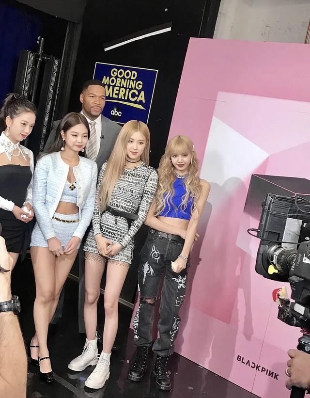 杨天真反对任何艺人公开恋情(杨天真否认签孙一宁)(17)