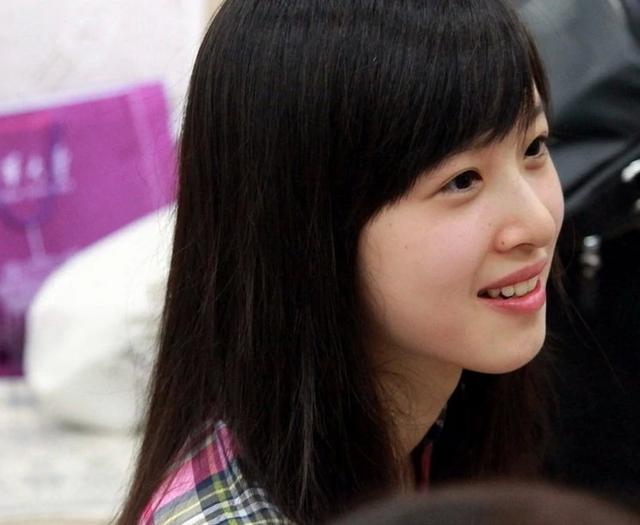 杨天真反对任何艺人公开恋情(杨天真否认签孙一宁)(8)