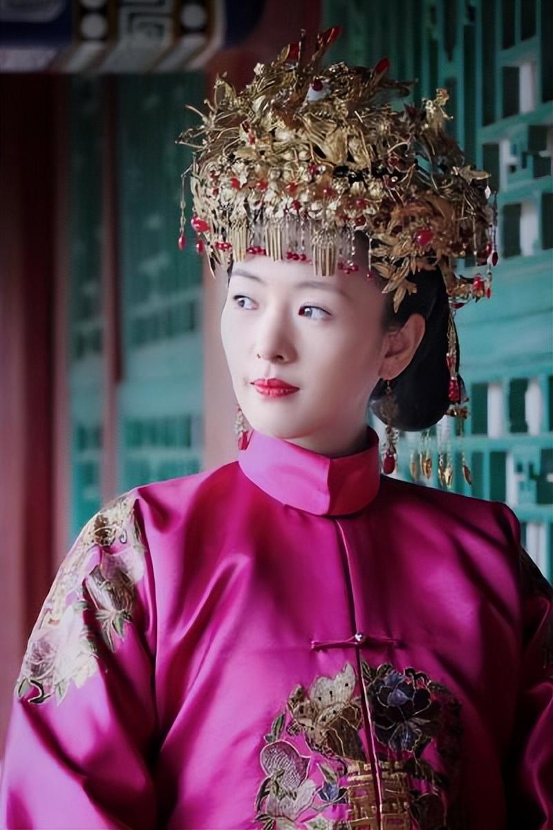 童瑶个人资料简介及家世(用18年撕丑闻标签,被大17岁老公苦追,童瑶的人生远比电视剧精彩)