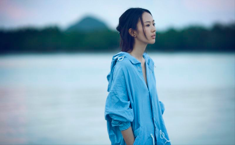 童瑶个人资料简介及家世(用18年撕丑闻标签,被大17岁老公苦追,童瑶的人生远比电视剧精彩)