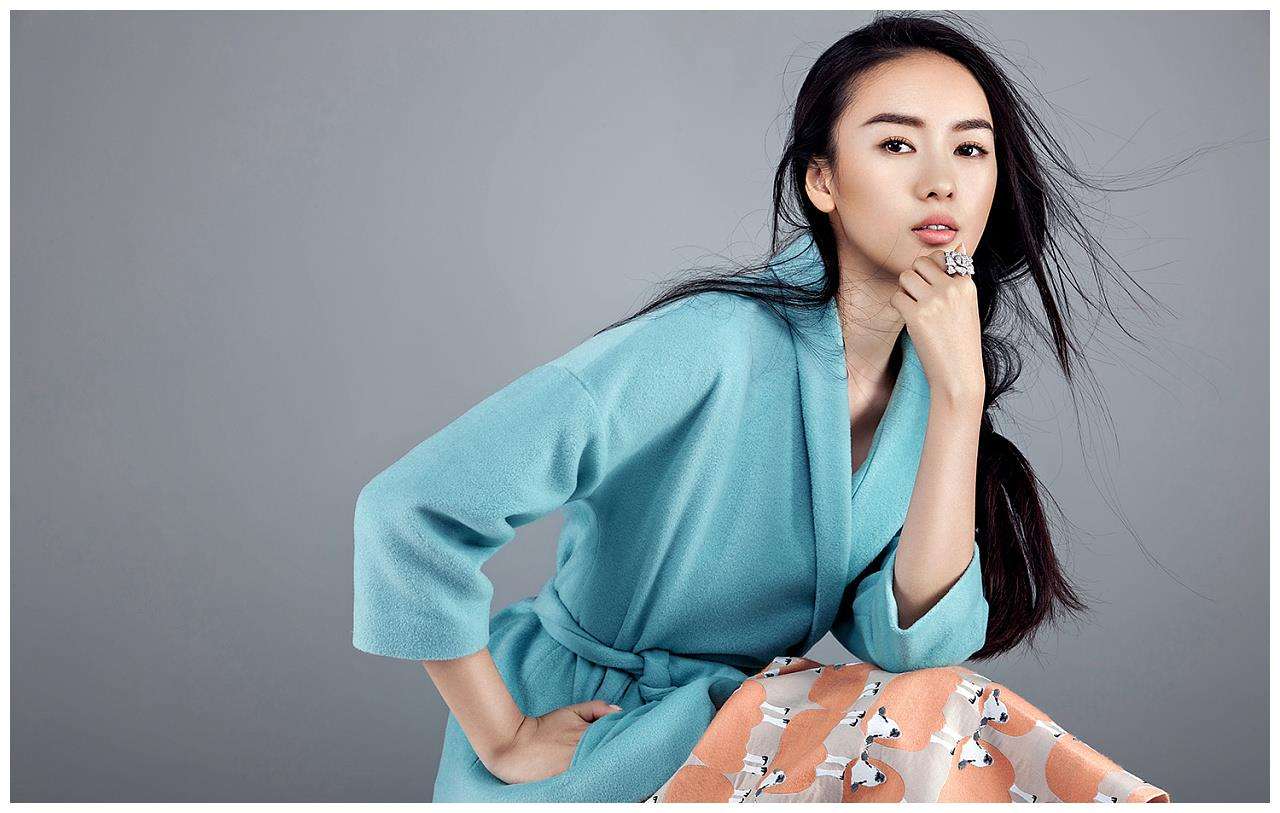 童瑶个人资料简介及家世(用18年撕丑闻标签,被大17岁老公苦追,童瑶的人生远比电视剧精彩)