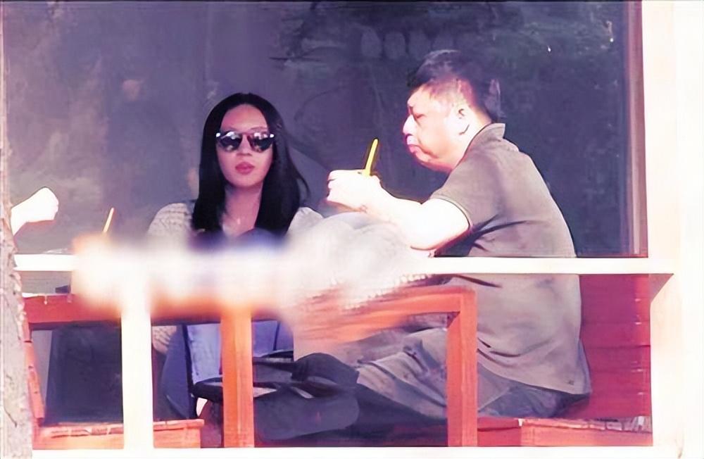 童瑶个人资料简介及家世(用18年撕丑闻标签,被大17岁老公苦追,童瑶的人生远比电视剧精彩)