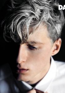 佩德罗·科利亚个人资料写真作品