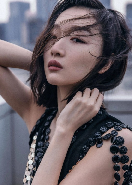 单眼皮也能出美女:周冬雨