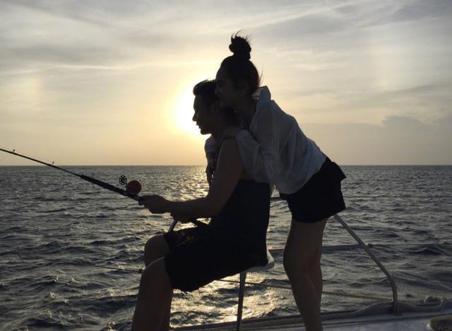 李荣浩庆34岁生日,成功求婚女友杨丞琳,女方初恋大方送祝福