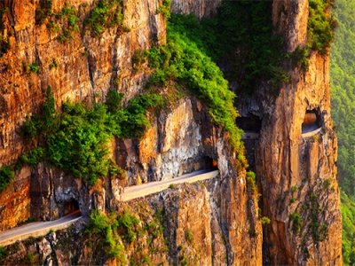 河南最特殊的三个村子,悬崖上、地坑里,还有一个成为了“鬼村”