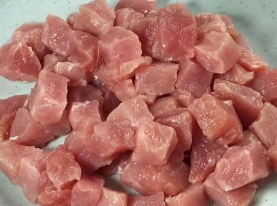 家常溜肉段做法掌握了这几点,做出来绝对的外焦里嫩、鲜香适口