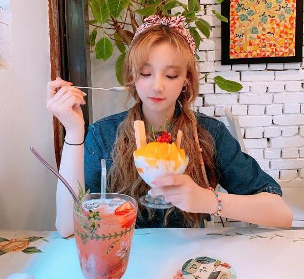 宋雨琦从110斤瘦到80斤,看清她的减肥方式,网友:老年式减肥法