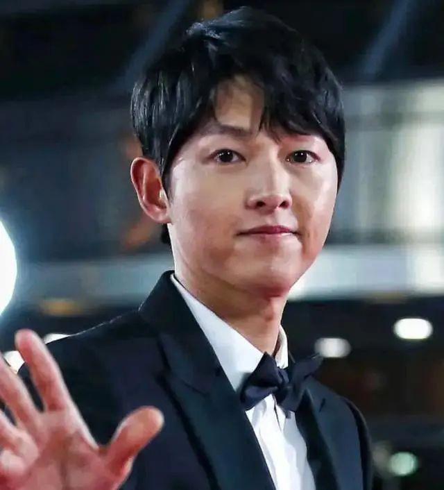 宋仲基对宋慧乔很强势(宋慧乔和宋仲基)