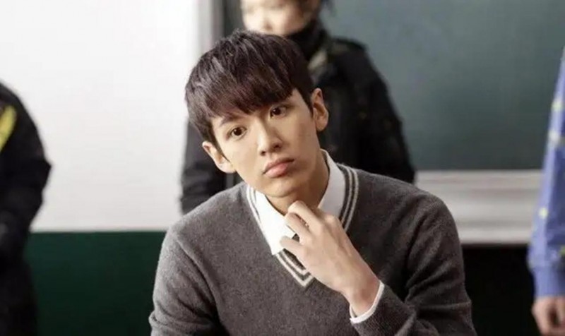 柯震东女友是谁(吸毒艺人拿影帝柯震东容光焕发)