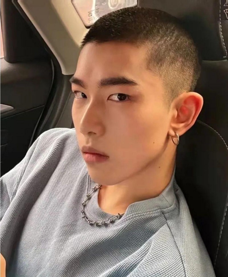 南康白起跳江事件(他跳江而亡年仅27岁)