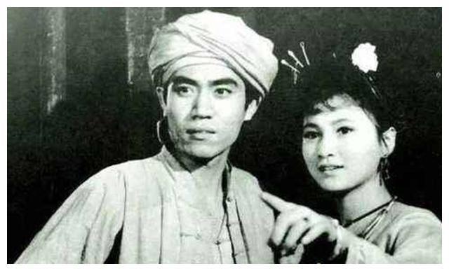 陈宝国从一而终的爱情:与赵奎娥相恋8年终修成正果