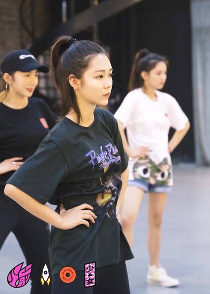 段奥娟是哪个学校的