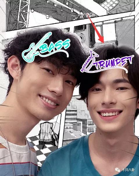 孙千粉色袜子(大长腿肉脸甜妹孙千被拍与男子紧抱)(47)