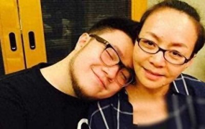 巴图娶大7岁妻子,宋丹丹一直不满意挑毛病,孙子出生也没脾气了